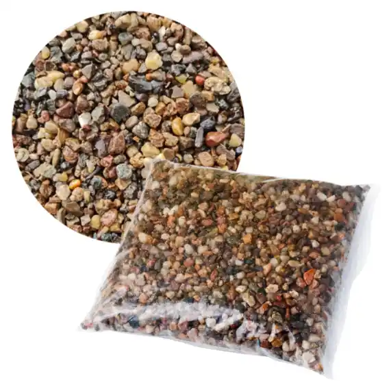 Dodaj do koszyka Ciemny żwir rzeczny 5-10 mm, 2 kg – naturalne podłoże do akwarium